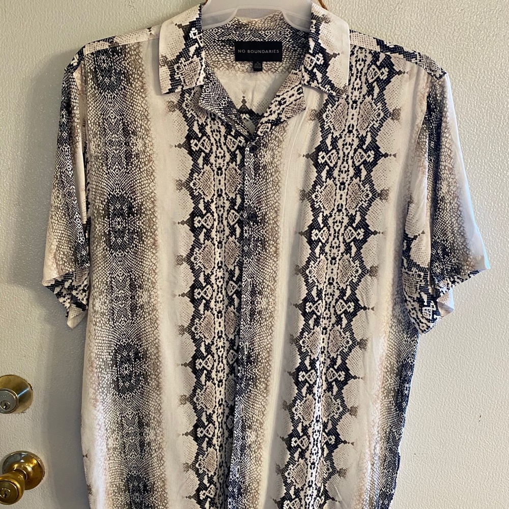 Men’s short sleeve shirt